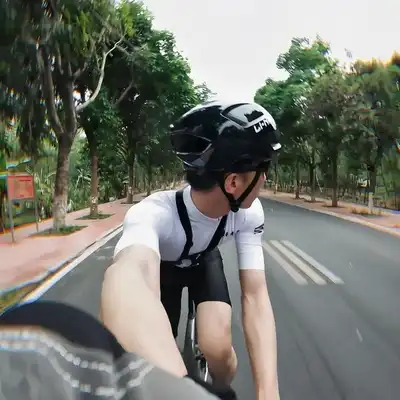 雷诚